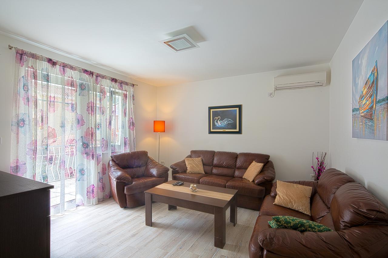 Apartman Aleksandra Budva Eksteriør billede